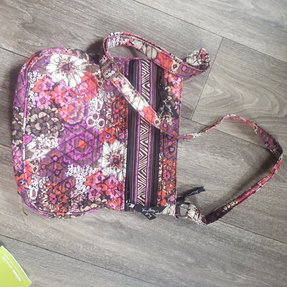 **$10 BAG AND PURSE SALE!**Vera Bradley purse